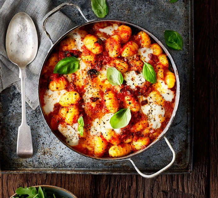 Chorizo & mozzarella gnocchi bake